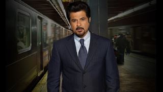 Here's what Anil Kapoor did with fans while standing in ATM line