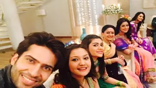 When this 'Kuch Rang Pyar Ke Aise Bhi' actress was SURPRISED on the sets..! Thumbnail