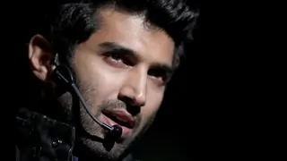 Truth behind Aditya Roy Kapoor's RELATIONSHIP status Thumbnail