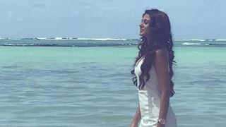 #Stylebuzz: Jennifer Winget's Mauritius Pics will change your idea of a beach holiday!