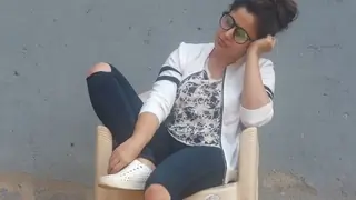 Nehha Pendse falls off the stairs while shooting for May I Come In Madam? Thumbnail