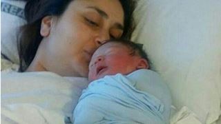 FIRST PICTURE of Kareena Kapoor's BABY