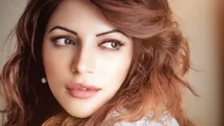 OMG! This actress attempted SUICIDE after knowing she has Bipolar Disorder..! Thumbnail