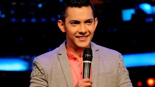 Aditya Narayan turns HOST again... Thumbnail