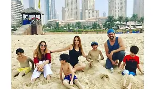 Hrithik Roshan and Suzanne Khan come TOGETHER for their Sons! Thumbnail