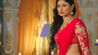 Not possible for everybody to like you: Mouni Roy