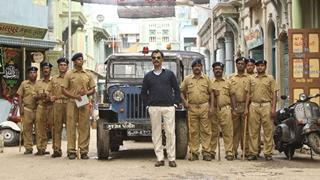 Nawazuddin Siddique's cop avatar in 'Raees' will astound you!