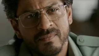 #Video: Shah Rukh Khan's NEW Hard- Hitting dialogue from 'Raees' Thumbnail