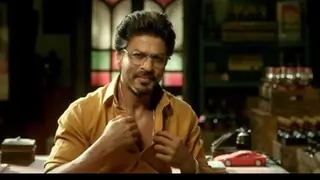 Shah Rukh Khan to travel by train for 'Raees' Thumbnail