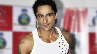 And here is the NEGATIVE lead of 'Kaala Teeka' post leap! Thumbnail
