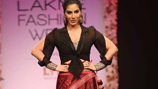 Sophie Choudry showstopper for debut designer at LFW Thumbnail