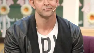 When Hrithik Roshan sported his COMPLETE BEST on The Kapil Sharma Show!! Thumbnail