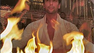 Kushal Tandon addresses the Negative comments of fans like a Boss!! Thumbnail