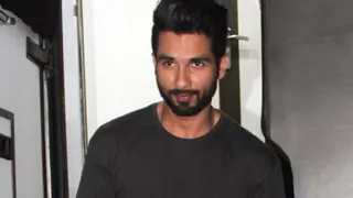 Shahid Kapoor down with flu but still went to promote 'Rangoon' Thumbnail