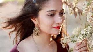 This actress REFUSED to perform a 'Kissing' Scene in her show..! Thumbnail
