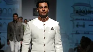My home is wherever I go: Randeep Hooda Thumbnail