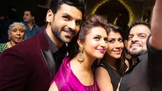 This is how Karan Patel wishes to support Divyanka Tripathi for Nach Baliye! Thumbnail