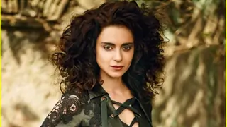 Kangana's EPIC reply on Rangoon's WASHOUT on Box Office! Thumbnail