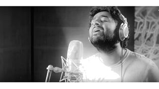 Arijit Singh's rendition of 'Kuch Parbat Hilaayein' will surprise!