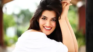 Thoroughly enjoyed reading 'Bareilly Ki Barfi' script: Kriti Sanon Thumbnail