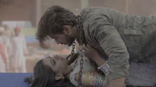 Holi brings in 'Love and Romance' between Shivani and Rangeela in Ghulaam!