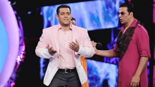 Salman Khan ousts Akshay Kumar, emerges as highest advance TAX payer!