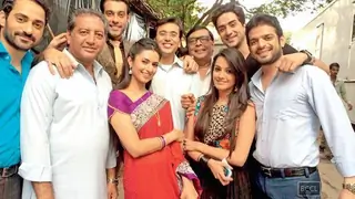 This 'Yeh Hai Mohabbatein' actor can't 'THANK' his 'FANS' enough! Thumbnail