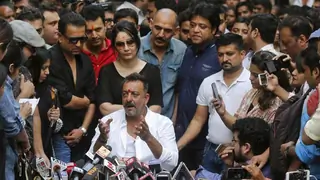 Sanjay Dutt gets MIFFED during a media interaction! Thumbnail