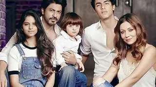 THIS Family member to have an IMPORTANT part in Shah Rukh Khan's BOOK Thumbnail