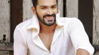 Ankit Bathla and Vishal Singh get a photo-shoot done by Mrunal Jain in Indonesia! Thumbnail