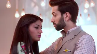Shivaay turns a SPY watching Anika flirt with some guy in 'Ishqbaaaz' Thumbnail