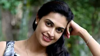 Salony Luthra gets fitness lessons from Pitt, Pacino's trainer thumbnail