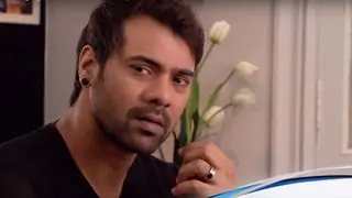 Whattt??!! Pragya to die in 'Kumkum Bhagya'! Thumbnail