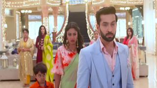 This 'Ishqbaaaz' actor BAGS a Colors show! thumbnail