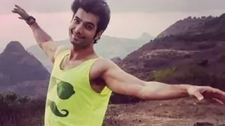 Woah! Ssharad Malhotra aka Rishi from 'Kasam Tere Pyaar Ki' is all set to DIRECT a film! Thumbnail
