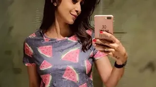 #Stylebuzz: Kishwer Merchantt's Pyjama Game Is On Point! Thumbnail