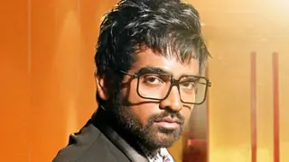 Vijay Sethupathi to play 96-year-old in '96'!