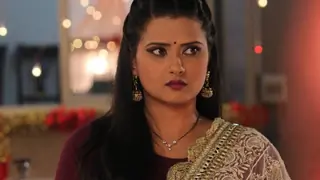 OMG! When Kratika Sengar aka Tanuja was ACCUSED of IGNORING a fan! Thumbnail