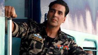 Rajnath praises Akshay for supporting Indian soldiers