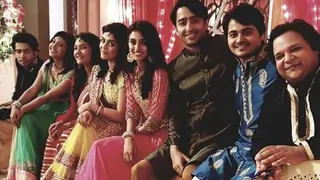 Yay! This 'Kuch Rang Pyar Ke Aise Bhi' actress REUNITED with her 'mom' from another show thumbnail