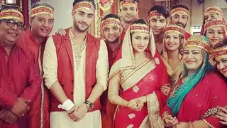 Look who's BACK with a bang in 'Yeh Hai Mohabbatein' Thumbnail