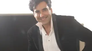 Karan Oberoi gets injured! Thumbnail