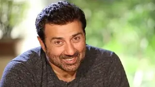 I still prefer to be an actor rather than a star: Sunny Deol Thumbnail