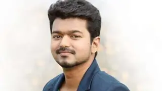 Tamil actor Vijay meets Anitha's parents, expresses condolences Thumbnail