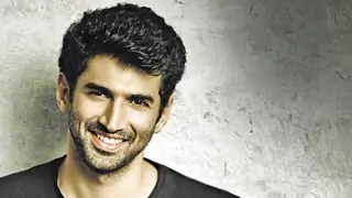 Aditya Roy Kapur likes travelling alone Thumbnail