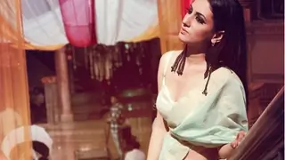 "I am NOT dating anyone and I am HAPPILY single." - Additi Gupta Thumbnail