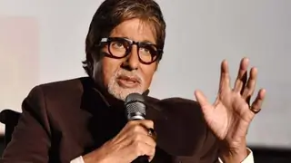Big B mourns death of Arjan Singh thumbnail
