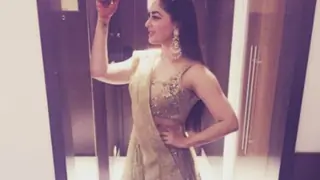 #Stylebuzz: Mahhi Vij Has The Most Blingiest Lehenga Choli Thumbnail