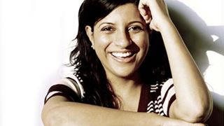 Zoya Akhtar to start shooting 'Gully Boy' this year end thumbnail