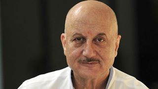 Anupam Kher meets Air Force officers in Kasauli